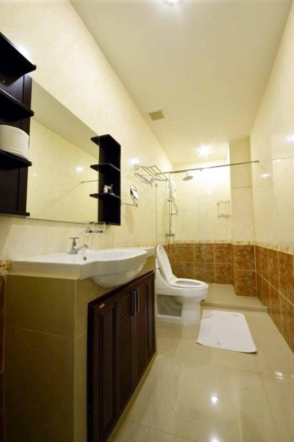 Royal Q & D Suites Патая Екстериор снимка